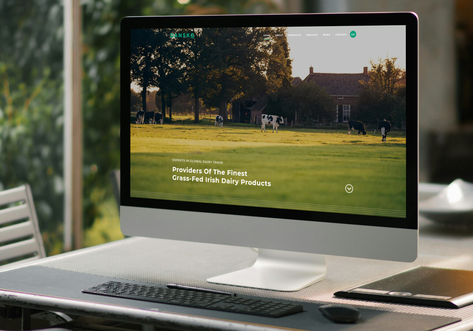 Dansko Mockup iMac Desktop 2
